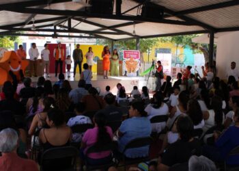 Reciben niñas y niños del Jardín de Niños Cipactli, plantel rehabilitado y equipado en Puerto Vallarta
