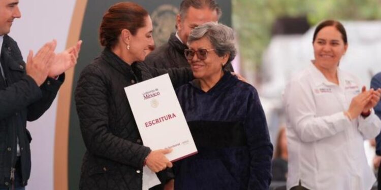 Vivienda para el Bienestar es el programa más ambicioso en la historia de México: Presidenta hace entrega en Monclova, Coahuila