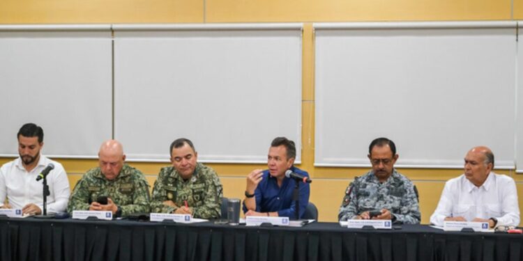 Encabeza Pablo Lemus Navarro, Gobernador de Jalisco, sesión de la Comisión Ejecutiva Estatal de Seguridad Región Costa- Sierra Occidental, en Puerto Vallarta