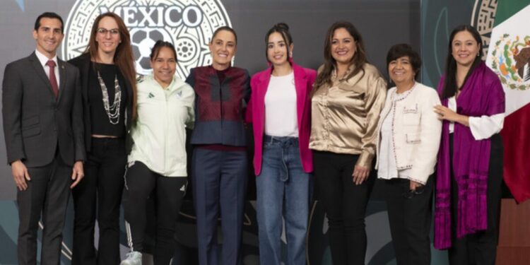 Presidenta presenta concurso Representa a México en la inauguración del Mundial para obsequiar el boleto 00001 a una joven de 16 a 25 años