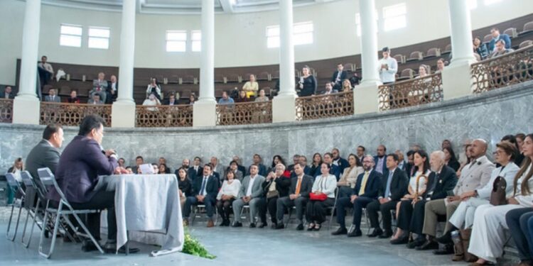 Entrega Gobierno de Jalisco Constancias de Actualización 2026 a 75 Colegios de Profesionistas