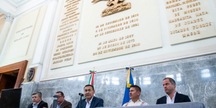 Acuerda Gobierno de Jalisco incremento salarial 2026 para servidores públicos con menores percepciones