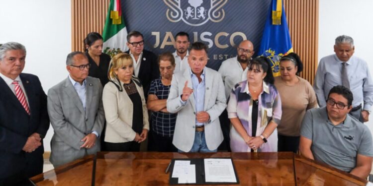 Garantiza Pablo Lemus Navarro, Gobernador de Jalisco, recursos suficientes para las personas afectadas por las explosiones del 22 de abril de 1992  