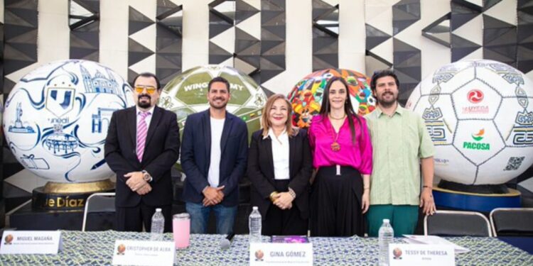 Gobierno de Zapopan impulsa el arte rumbo al Mundial con esculturas de balones monumentales 