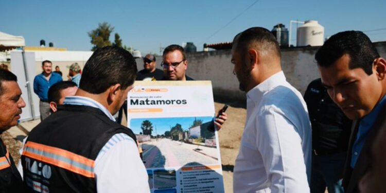Gerardo Quirino entrega la renovación de la calle Matamoros en San Sebastián y anuncia más obras para la comunidad