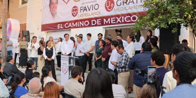 Inaugura el Diputado Federal Favio Castellanos la «Farmacia Gratuita» en el Distrito 09 de Guadalajara