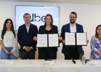 Firman SISEMH y Uber convenio para ofrecer traslados seguros a mujeres en situación de violencia